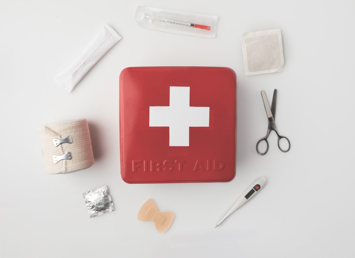 basic-first-aid-everyone-should-know-living-safer-magazine